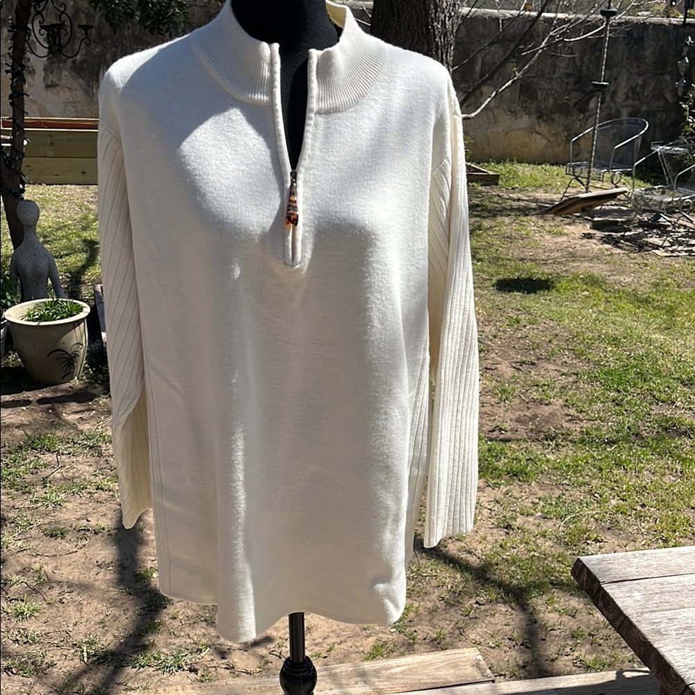 DIALOGUE 50%  Merino wool Cream Quarter-Zip Sweater.  1X. Tortoiseshell 
Zipper.
